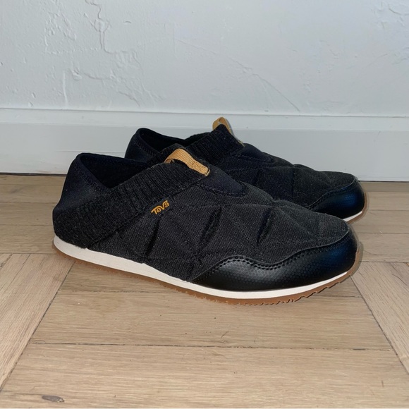 Teva ReEmber Quilted Slip-On Sneaker Slippers - Picture 4 of 11